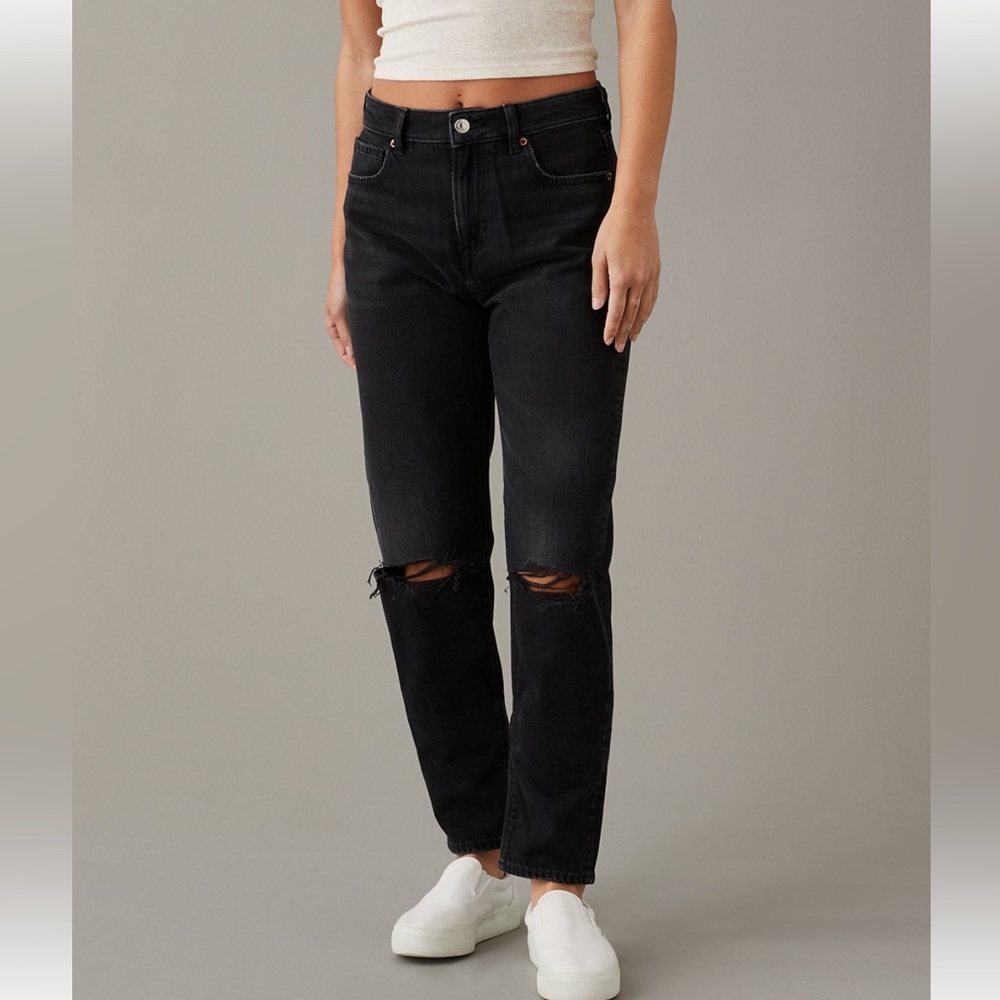 American Eagle Black Mom Jeans